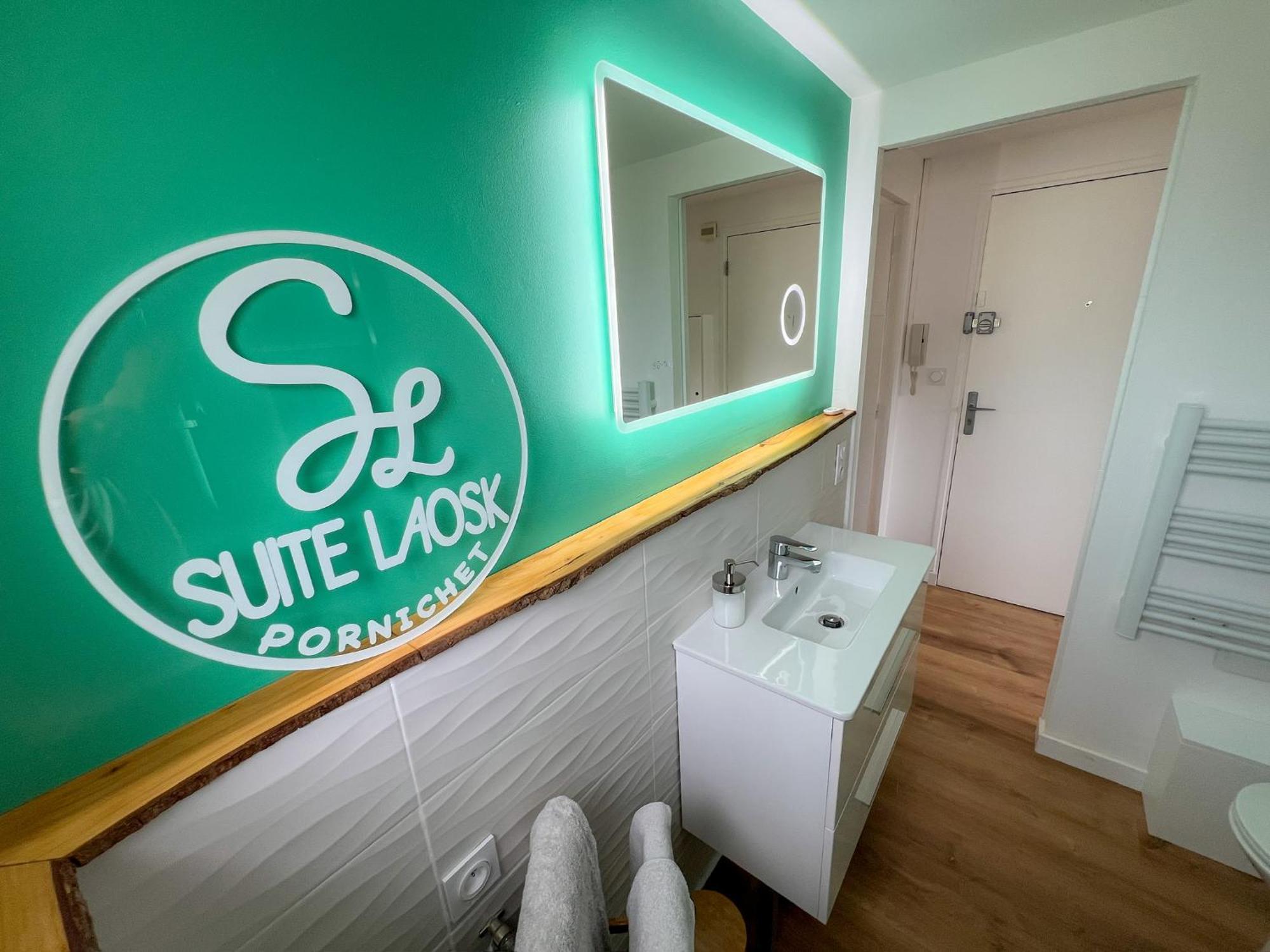 Suite Laosk 포르니세 외부 사진